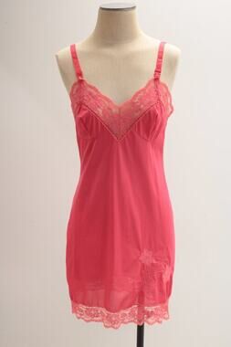 Vintage Full Dress Slip Movie Star size 32 XS Red Nylon Embroidery Lace Pinup